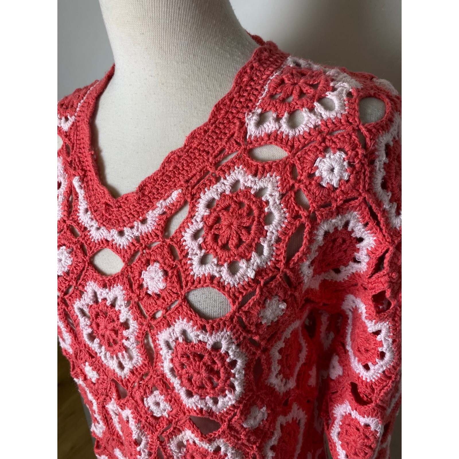 Vintage One Step Up Crochet Granny Square Sweater V-Neck Coral Pink 90s OSFA