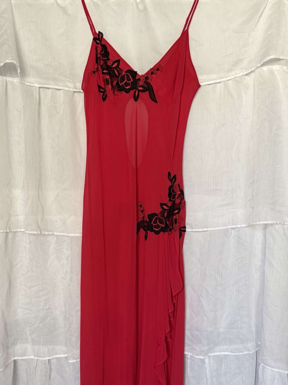 Vintage Delicates Sheer Floral Nightgown with Cutout Back, Women’s Size medium