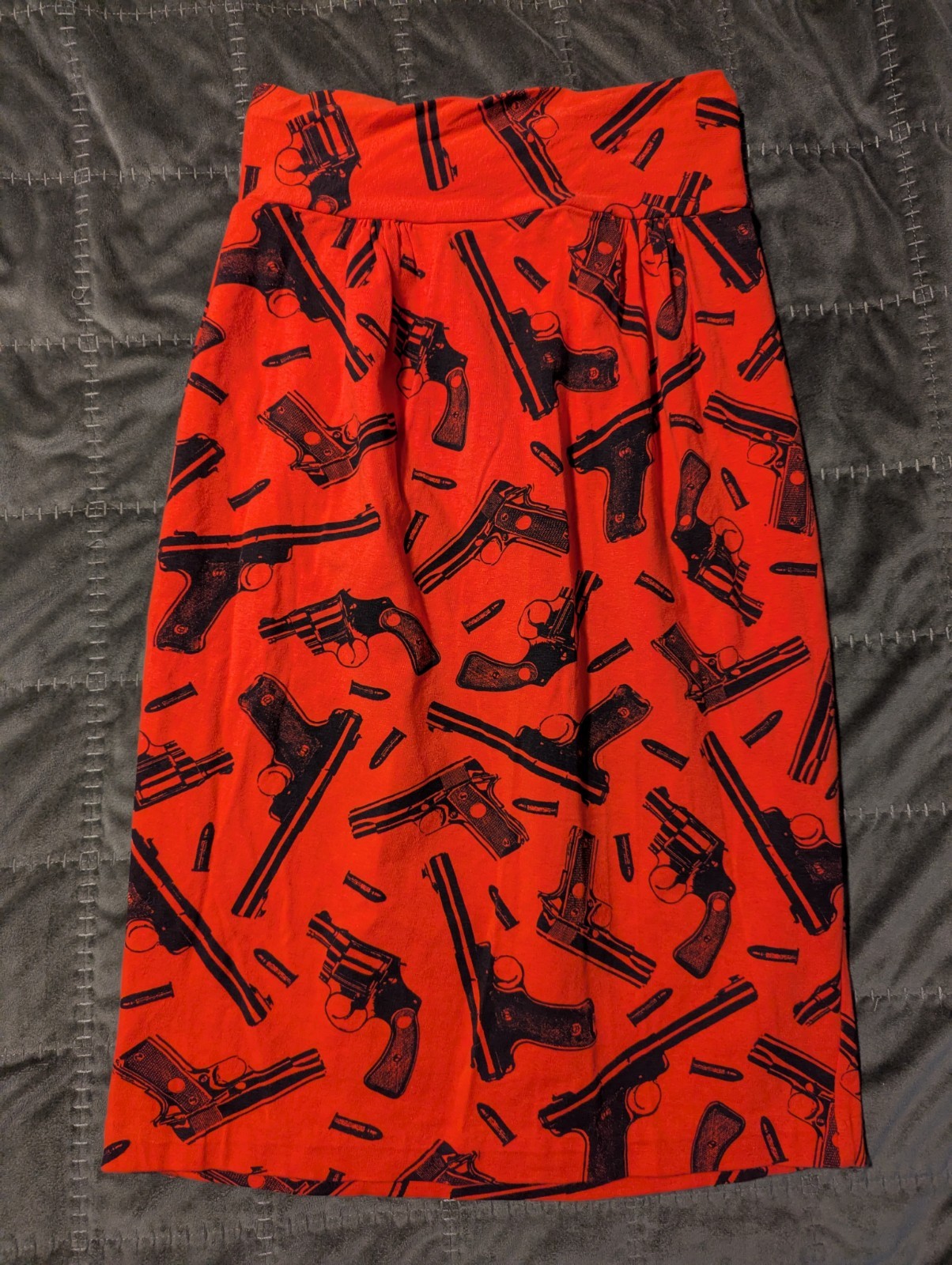 Vintage Betsey Johnson Punk Label 80’s Gun Print Orange/ Red Pencil Skirt Small