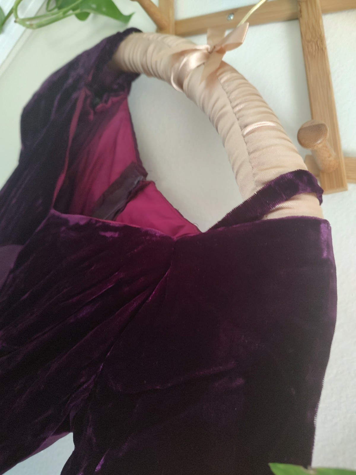 VTG 1994 Formal Gown Size S Burgundy Velvet Crepe Holiday Party Whimsigoth Vampy