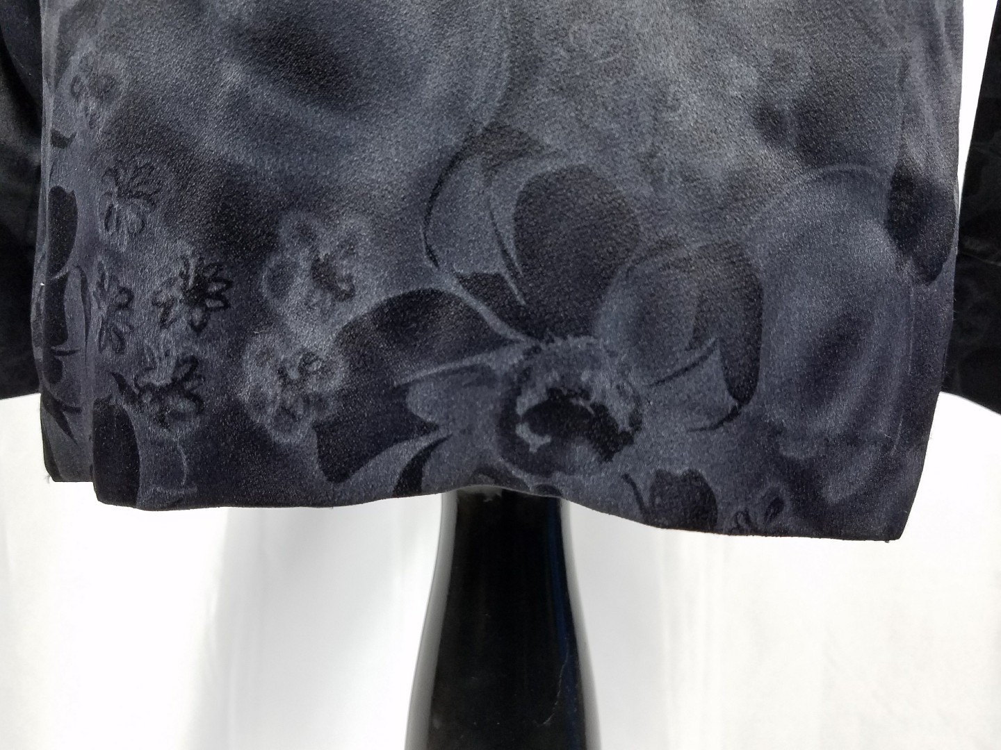 Vintage Alice Stuart Jonathan Logan Shirt Asian Black Satin Floral Frog Clasp
