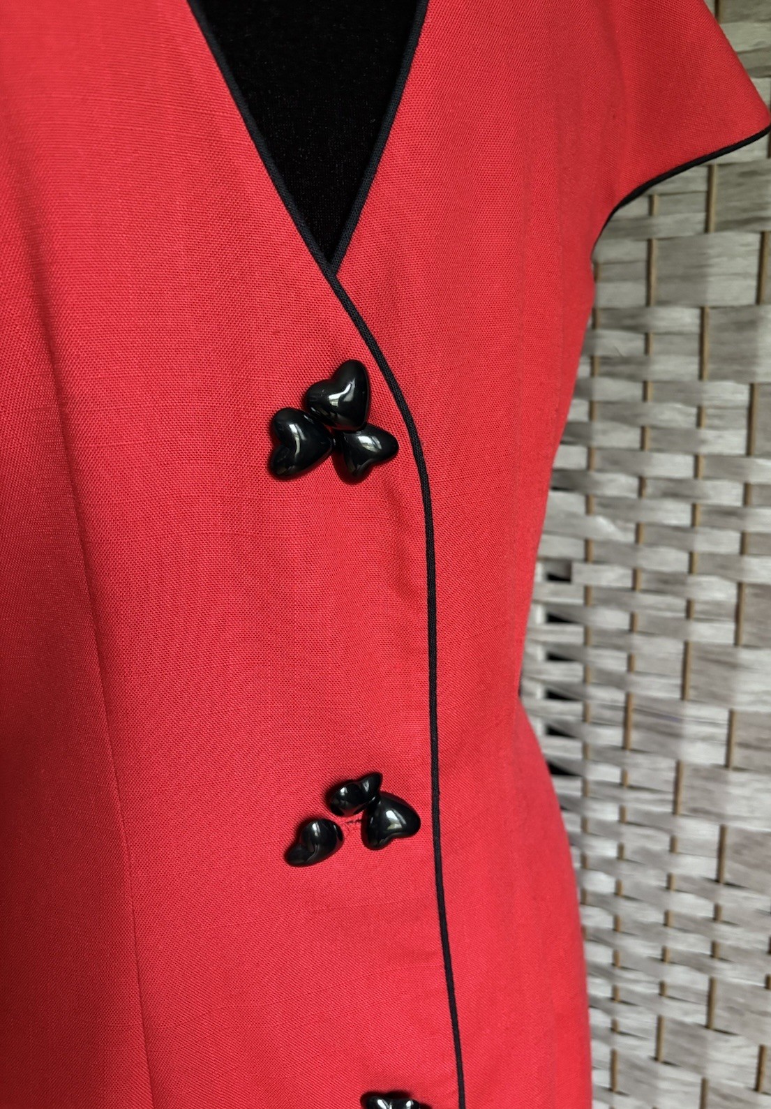 VINTAGE 80’s Unique Dress Size 8 Red Black Heart Buttons Rayon Nipon Boutique