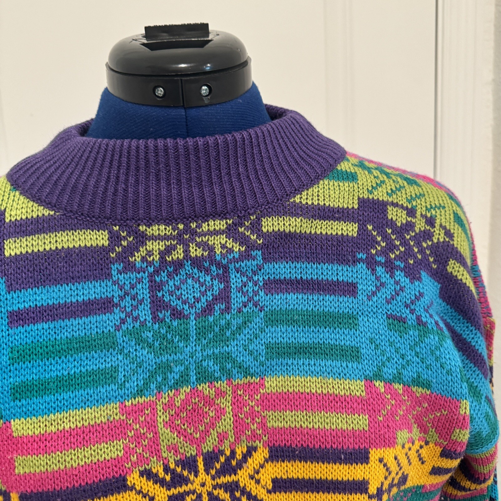 Women’s Vtg Retro Pull Over Sweater Size Medium 80s 90s Colorful Retro Rainbow