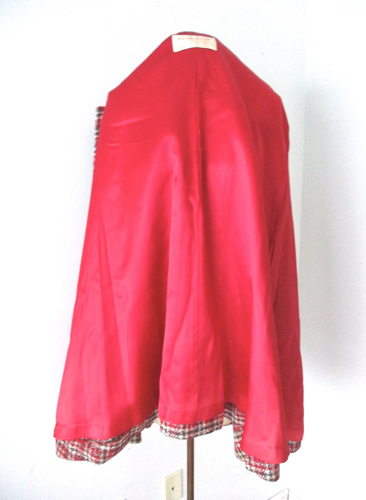 RARE Vtg 60s Pendleton Red Gray Black Houndstooth Tweed Button Cape Armholes M