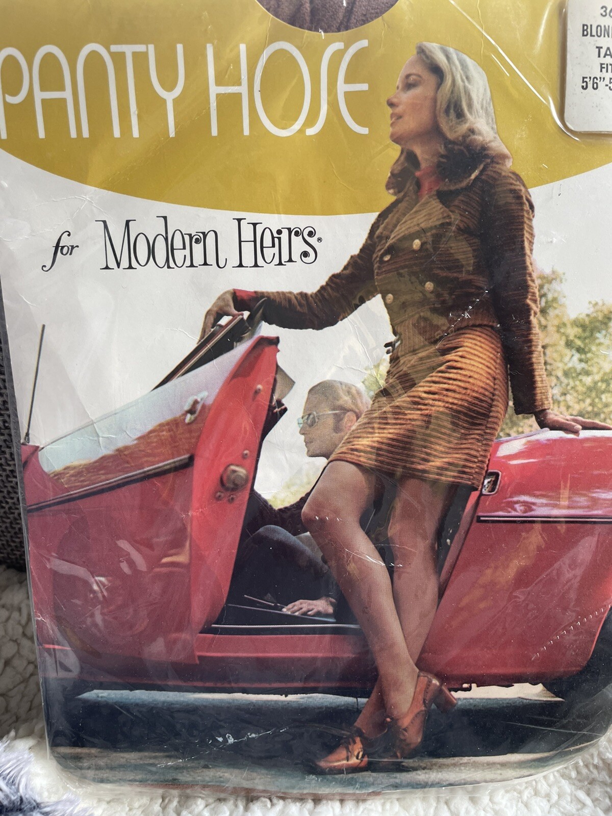 NOS Vintage MODERN HEIRS Pantyhose Blondette Tall 5’6”-5’11”