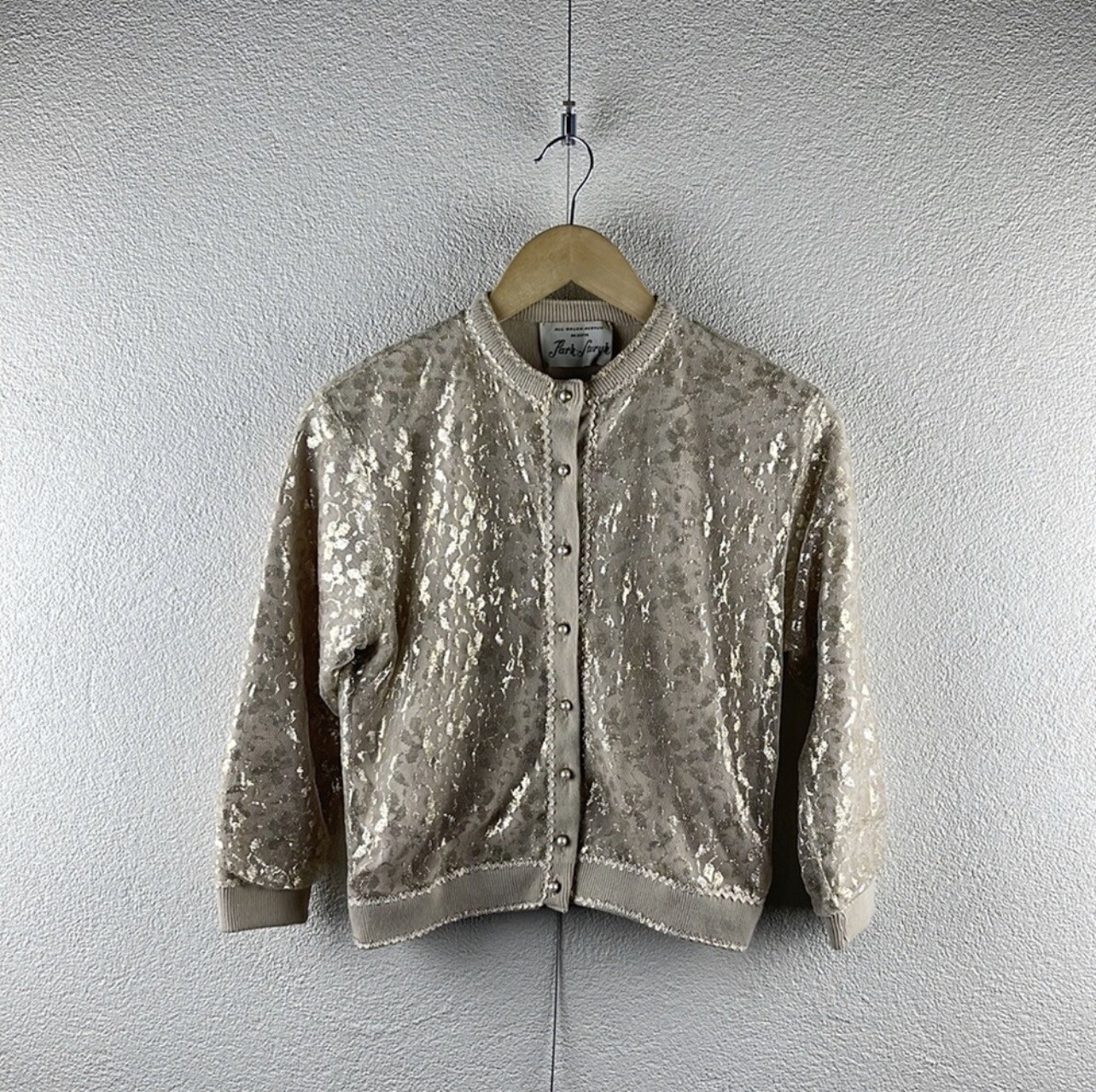 Vintage l 50s S Gold Lamé Lace Pearl Buttons Rockabilly Pinup Cardigan Sweater