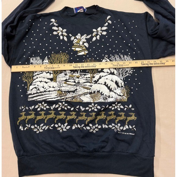 Vintage Turtle Bay Large USA Christmas Holiday Sweatshirt Winter Scene Reindeer