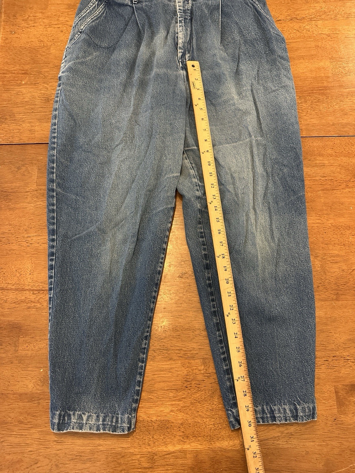 Vintage 80s LEVI’S Group Twelve Women’s Jeans 32×30