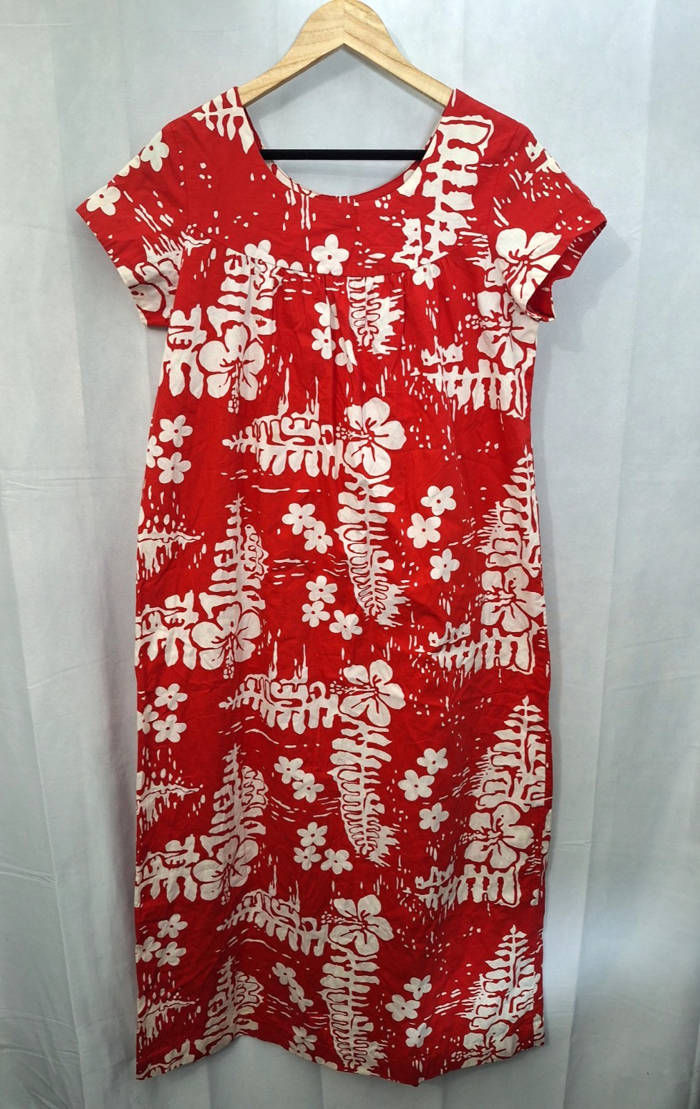 Womens Vintage 1960’s Groovy Hawaiian Dress Sz M Red Maxi Muu Muu Made in Hawaii