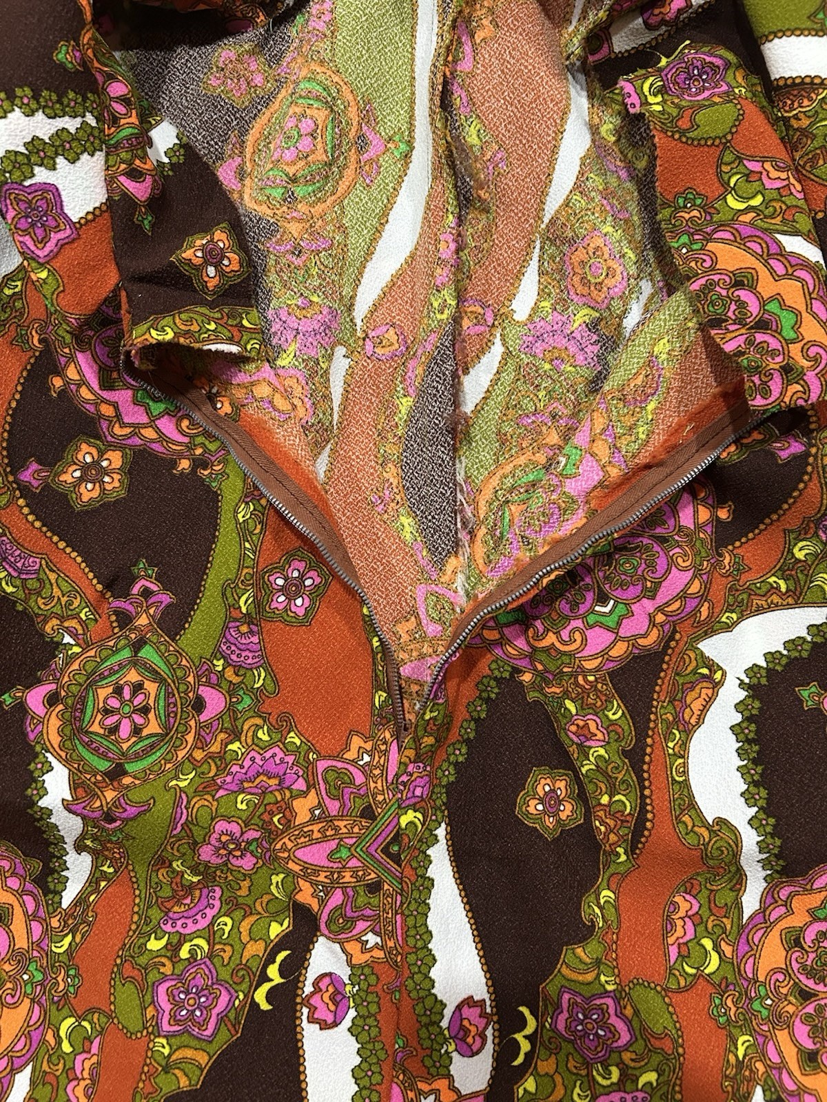 Vintage 70s Retro Mod Psychedelic Shift Dress Poly Knit Handmade Womens L *Glows