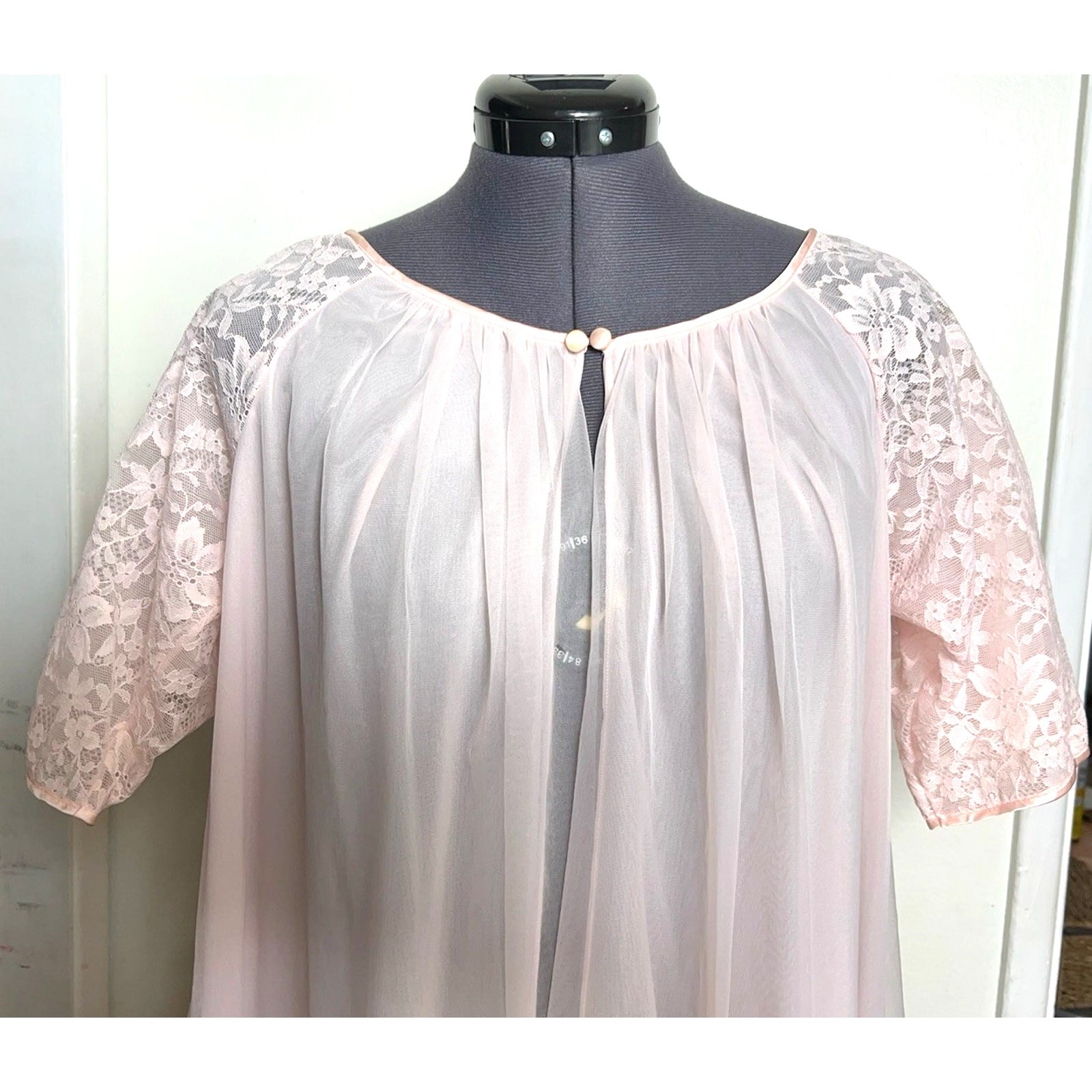 Vintage 1950s Vanity Fair Pink Chiffon Peignoir Robe Lace Sheer Babydoll XS