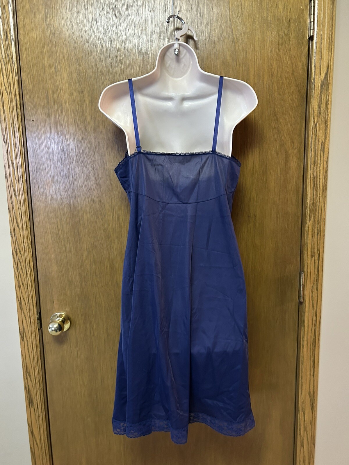 VINTAGE VANITY FAIR size 36 STYLE 10-103 FULL SLIP Babydoll Navy Blue USA A25