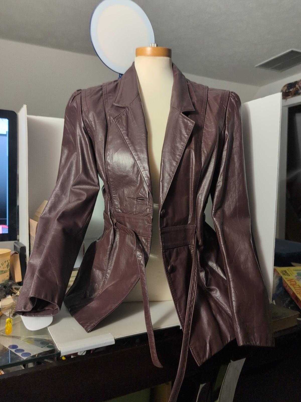 Awesome Early Vintage Berman’s Leather Jacket Women’s Sz M? Burgundy Belted