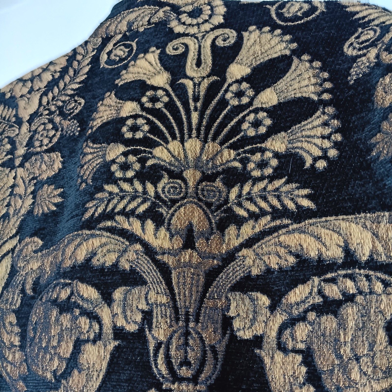 Baroque Rococo Style Y2K BROCADE Jacket M black Gold Floral Ornate Luxous Vtg