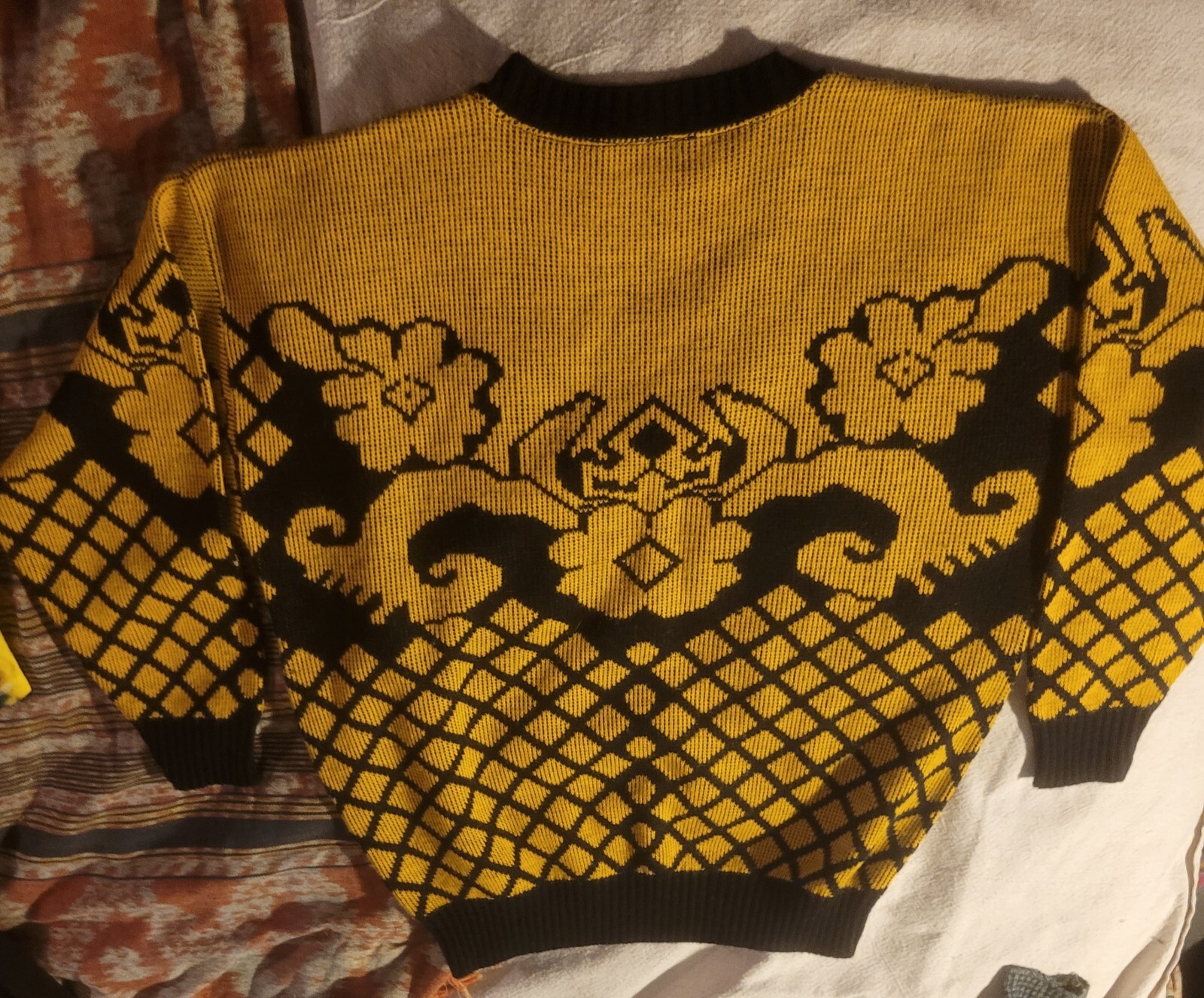 Vintage Black And Yellow Lauren Knitwear Corp. Pullover Knit Sweater