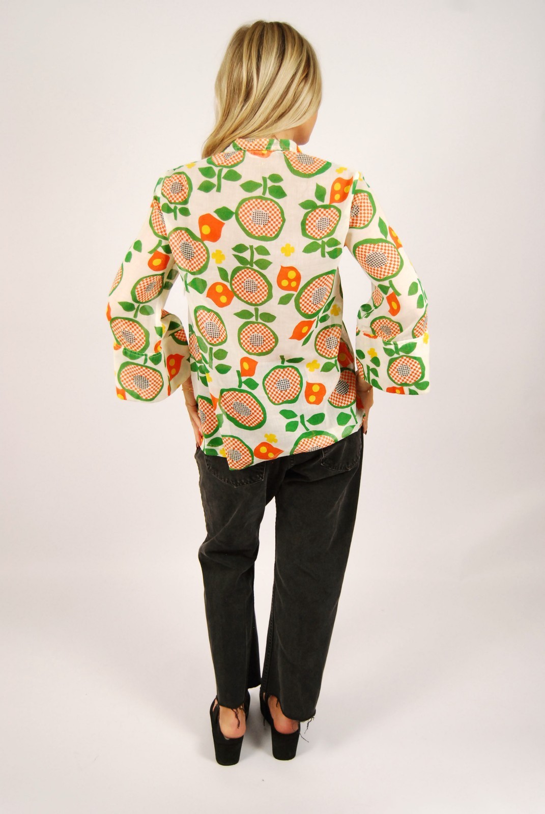 70s Fruit Print Blouse (M) David Smith medium green orange vintage womens top