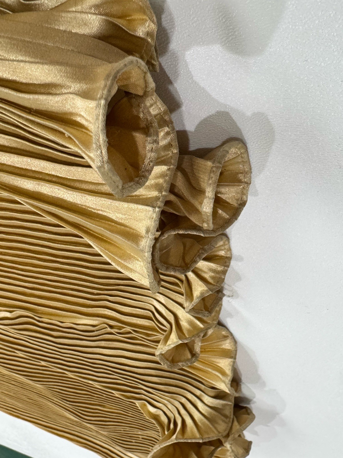 VTG Y2K Sherry Haute Couture Gold Beaded Pleated Gown Front Slit Designer