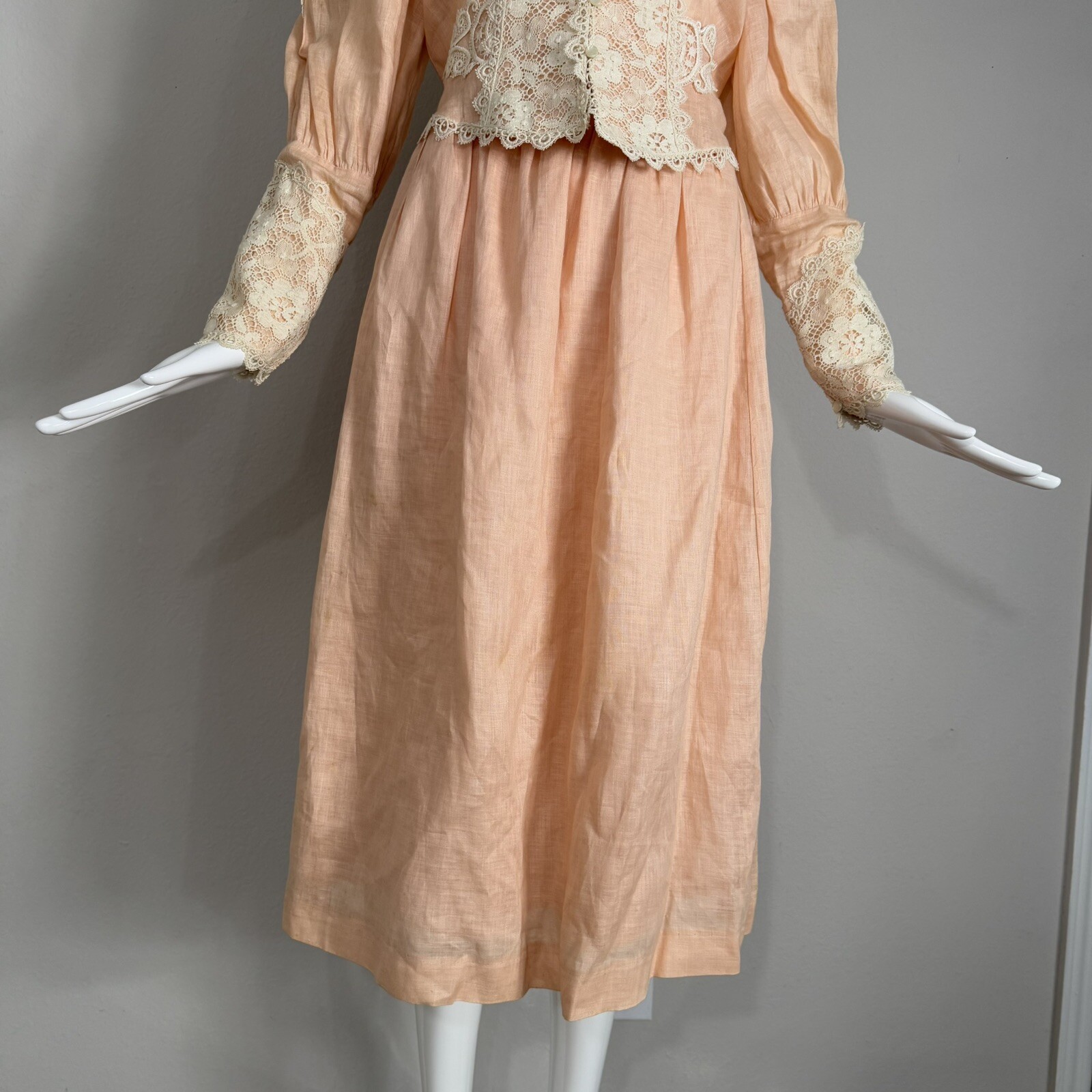 Vintage 1980s LORRIE KABALA Victorian 2pc Lace Linen Set, Juliet Sleeves Size 8