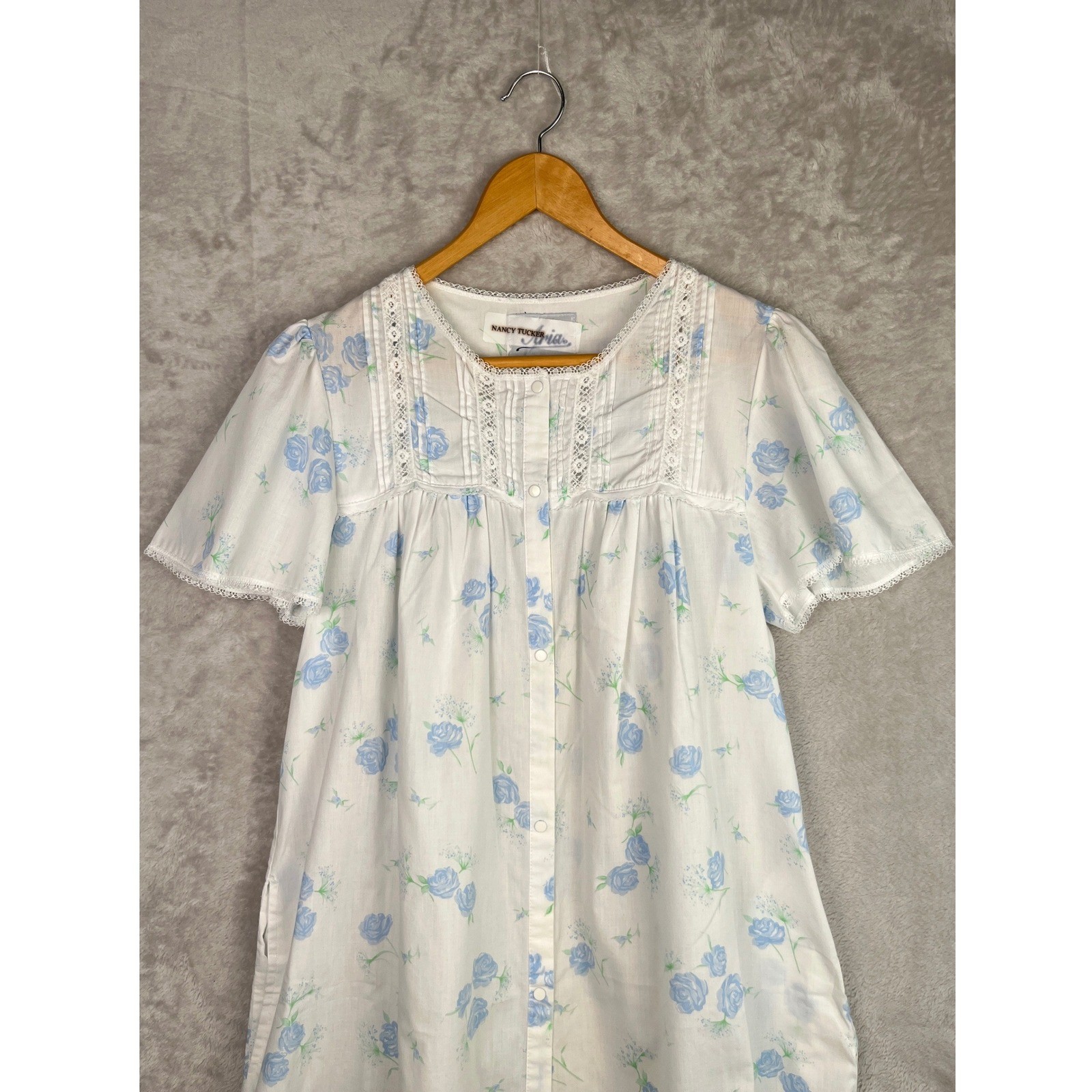 Vintage Aria Nightgown Medium Blue Granny Floral Snap Lace House Dress Long