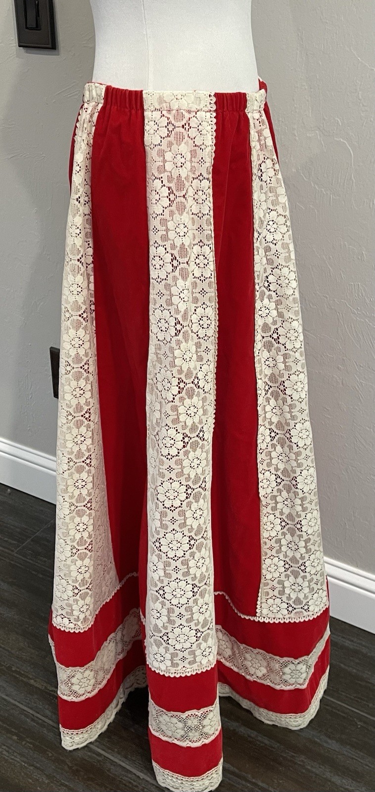 70s Red Velveteen Lace Prairie Revival Skirt Christmas Mrs. Claus Festival READ