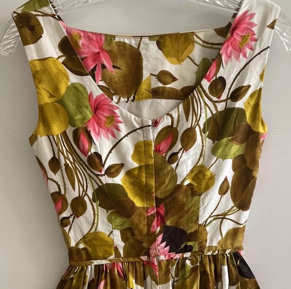VTG 60s Kamehameha Sleeveless Dress Size XS Gold Brown Pink Lotus Floral Hawaii