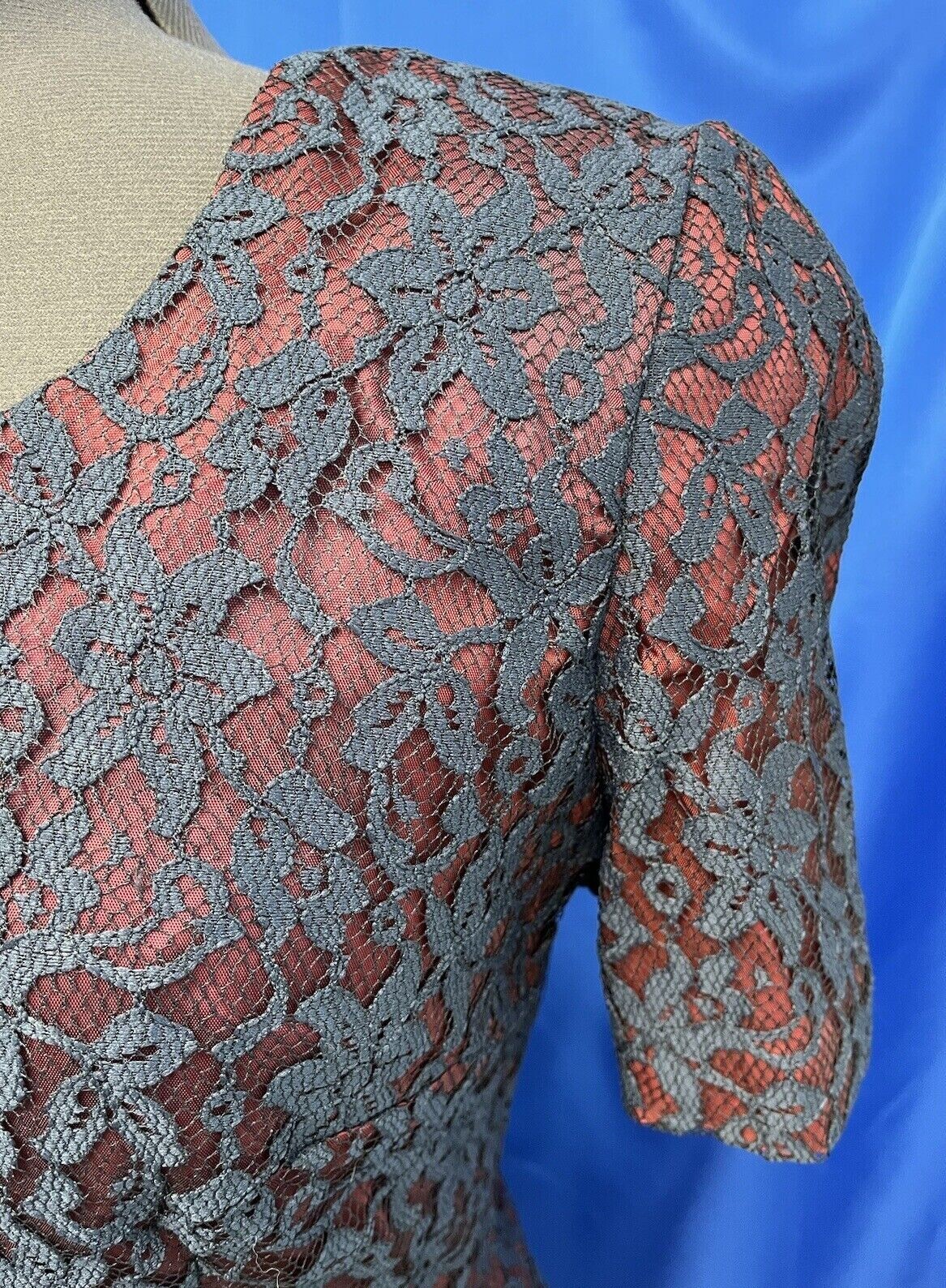VINTAGE 70-80’s D.J.S. LTD DRESS NAVY FLORAL LACE BURGANDY LINED SHEATH SZ10
