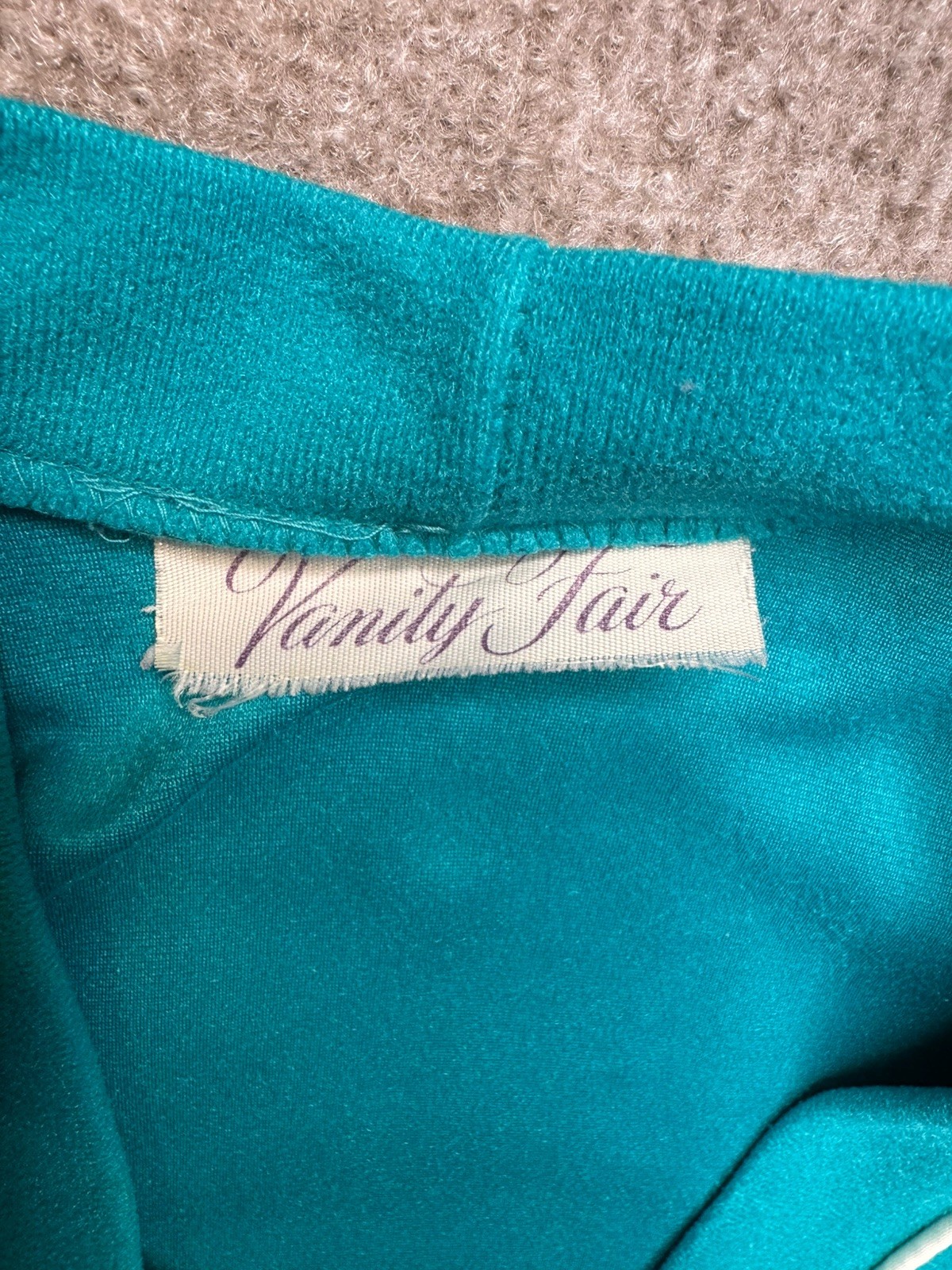 Vanity Fair Green Vintage Women’s Robe with White Trim 805