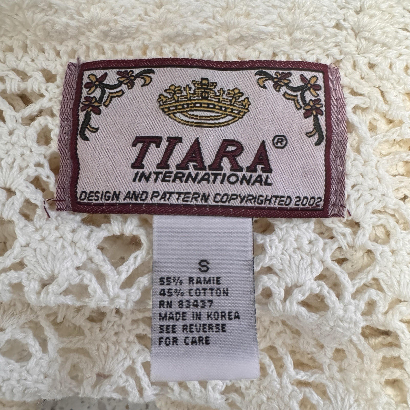 Vintage 90s Y2K Tiara Shirt S Crochet Lace Open Knit Off Shoulder White Boho