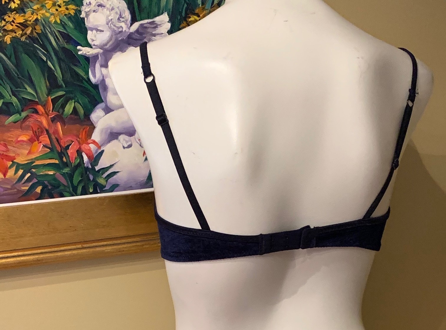VINTAGE VICTORIA’S SECRET DARK NAVY BLUE VELVET/RHINESTONE UNDERWIRE BRA 34B