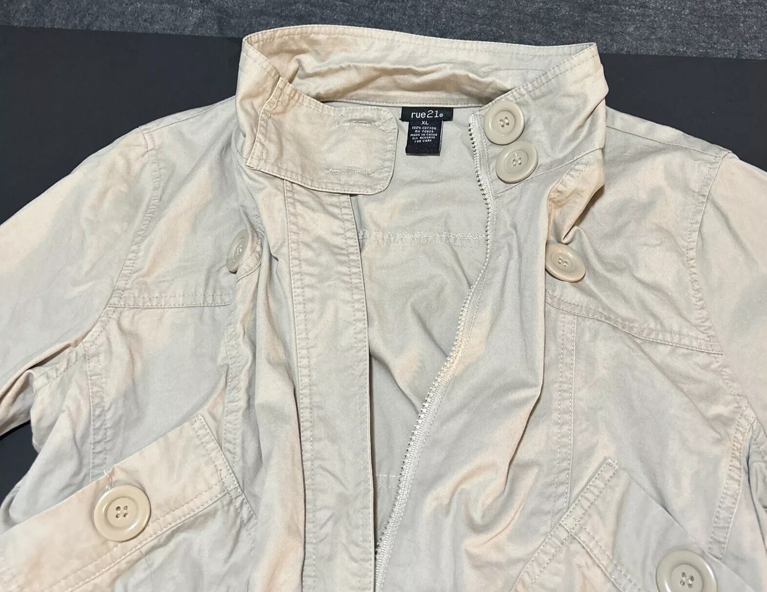 Rue21 Beige Short Cropped Jacket 3/4 Sleeve Size XL 6 Large Buttons Two Pockets