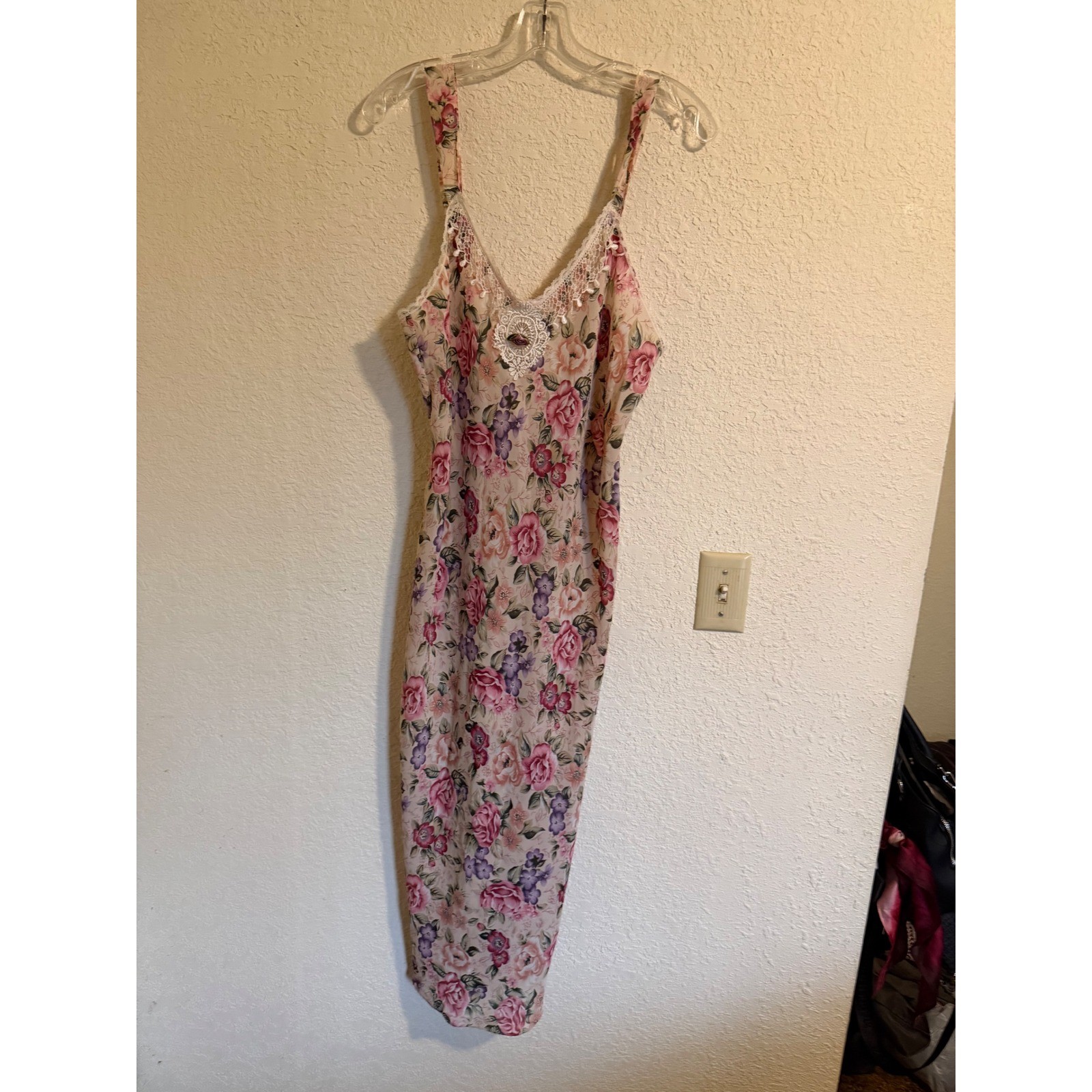 California Dynasty Vintage Floral Lace Trim Midi Slip Dress Pink Medium Feminine