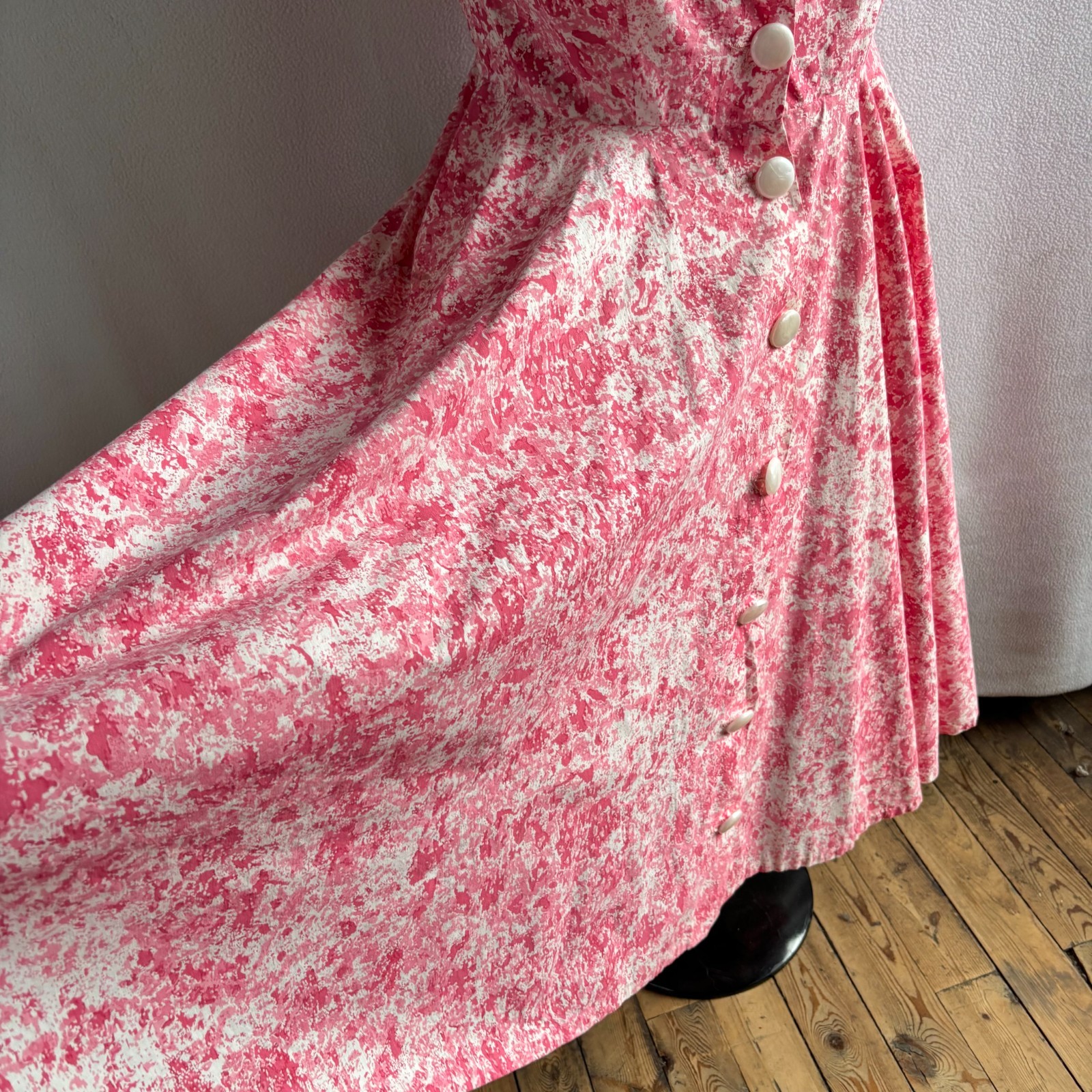 Vintage 1950s Pink Floral Cotton Button Down Sleeveless Summer Day Dress M/L