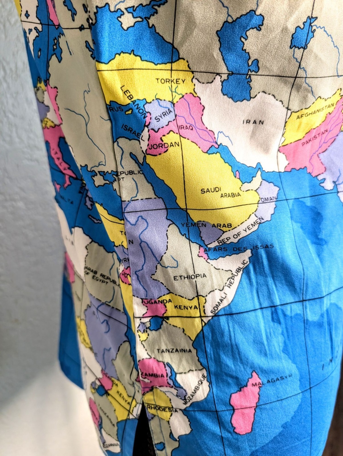 Vtg 70s Disco Shirt King James Novelty Print World Map Topography Cartography S
