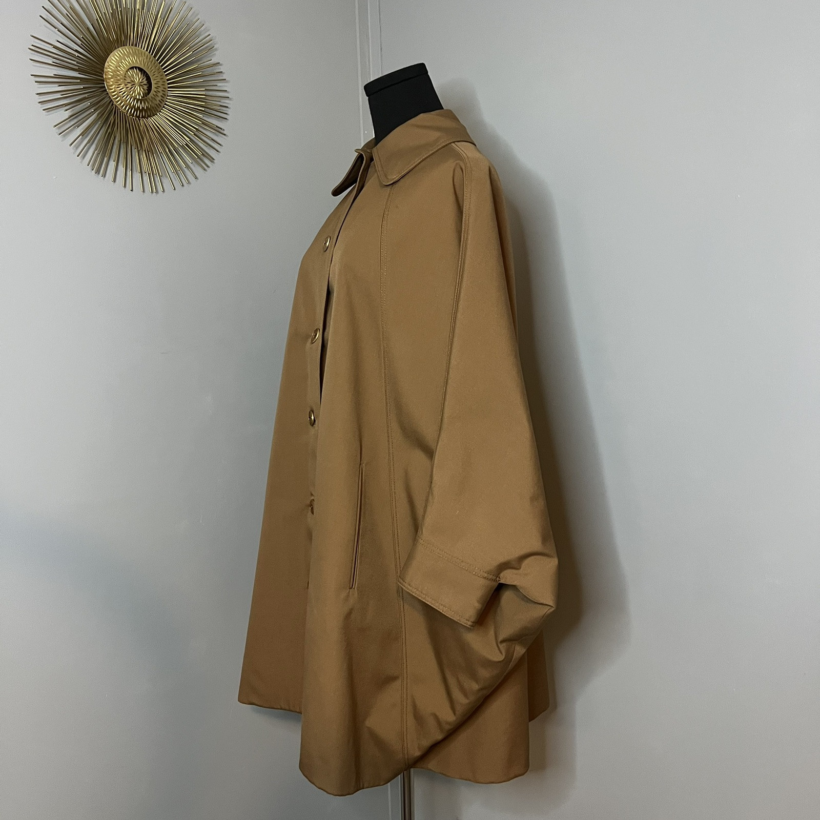 Vintage 70s ILGWU Devien Cape Coat Brown Button Front Collared Oversized Poncho