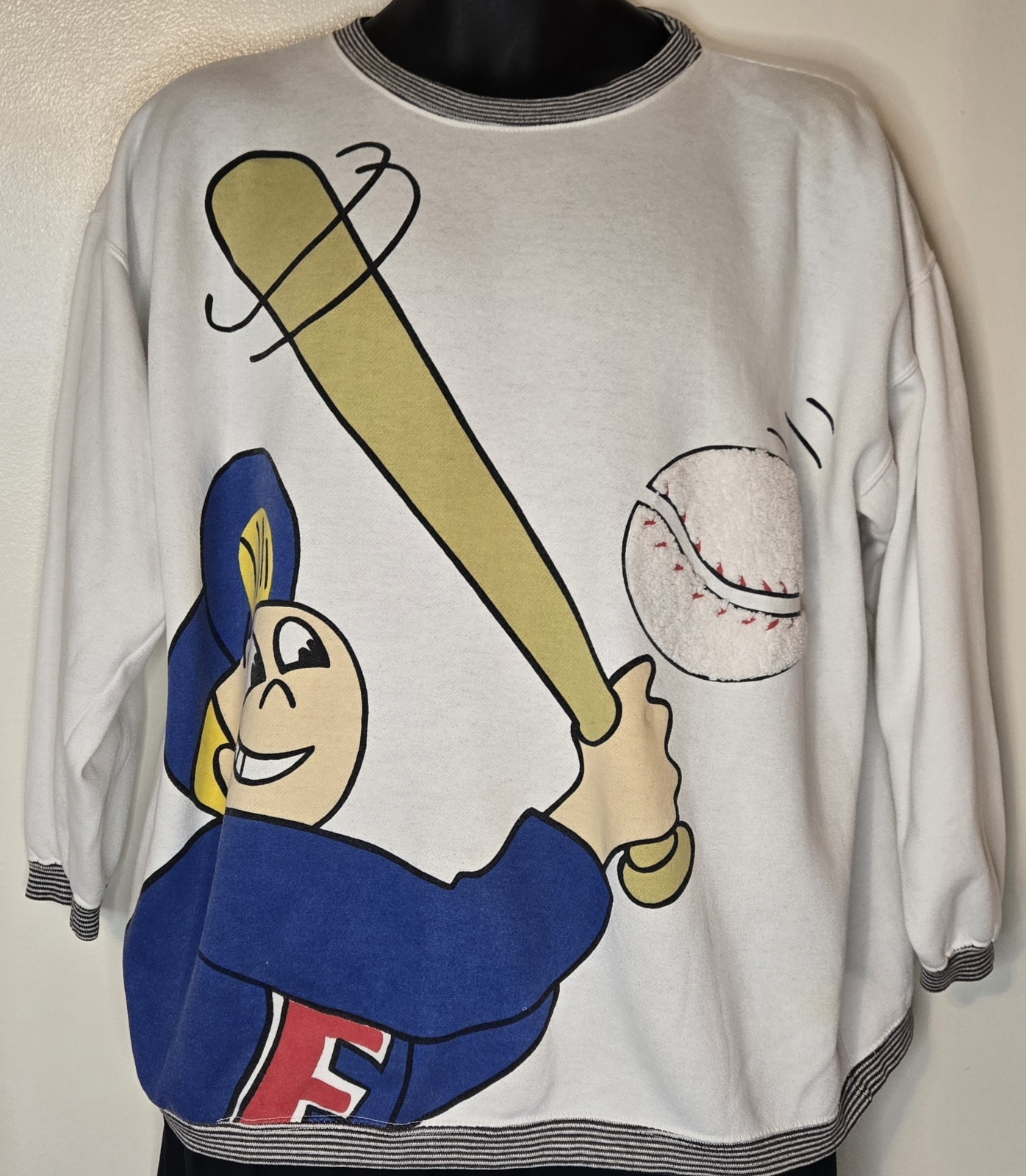 Energie Bi Currants Medium Sweatshirt Vintage Baseball Sweater Currents Cartoon