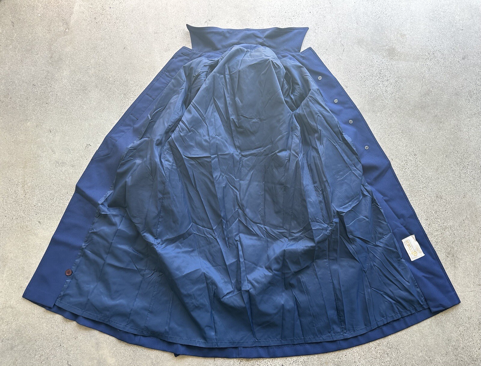 Vintage Jerold Navy Blue 2-Pocket Button-Up Collared Overcoat Trench Coat w Belt