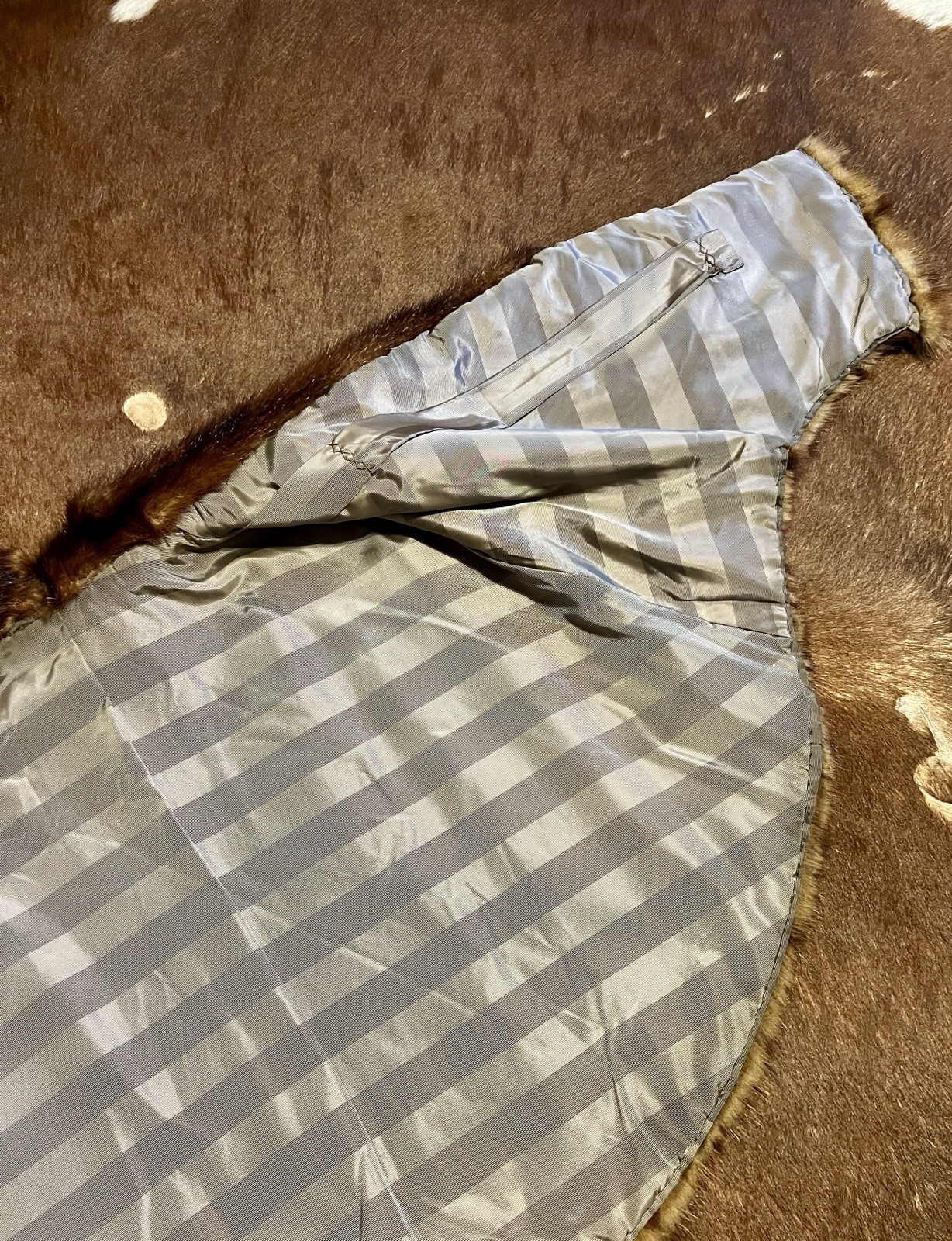 Vintage Chocolate Mink Stole with Pockets, Size XS/S