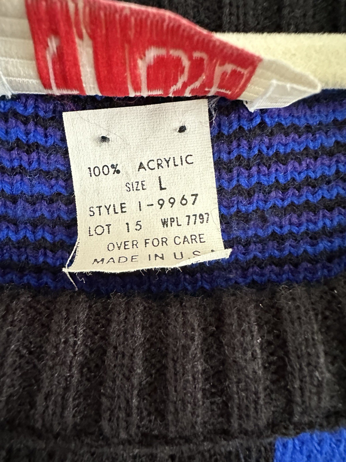 Vintage 1980s Women’s Finesse Bold Geometric Sweater, Size Large (runs Small)