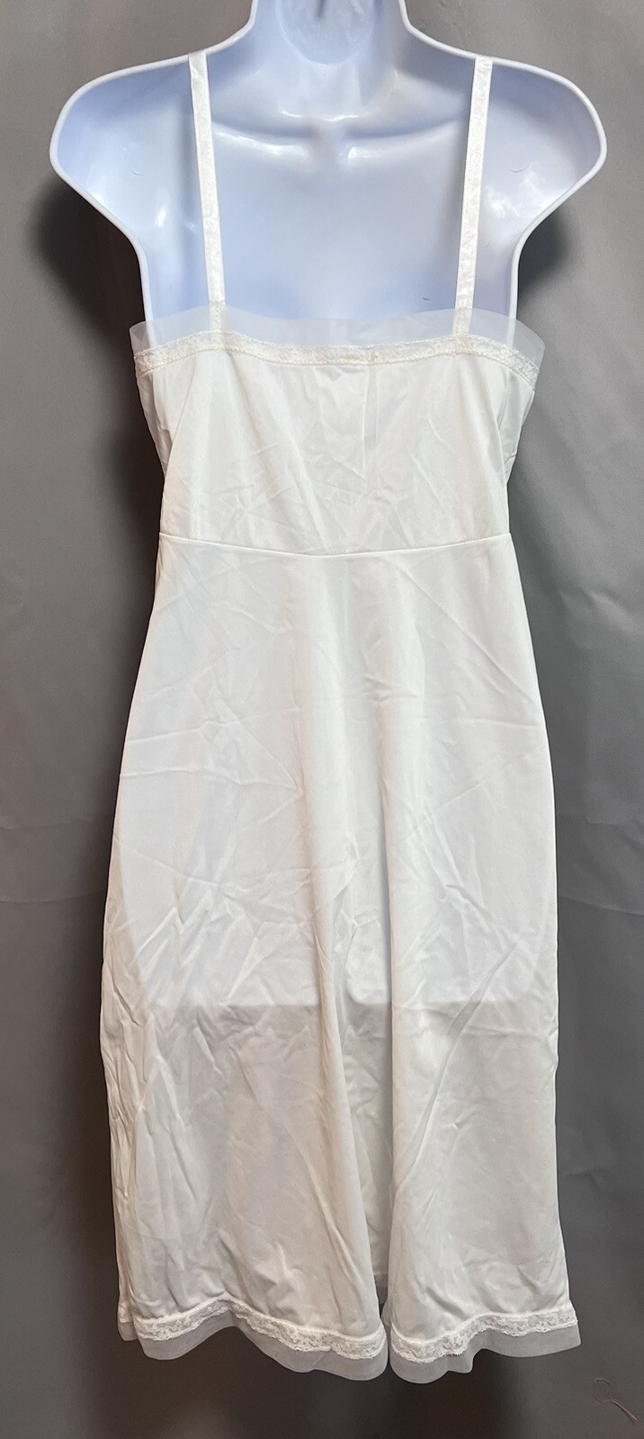 Vintage White Women’s Nylon Lace Lingerie 39” Long Embroidered