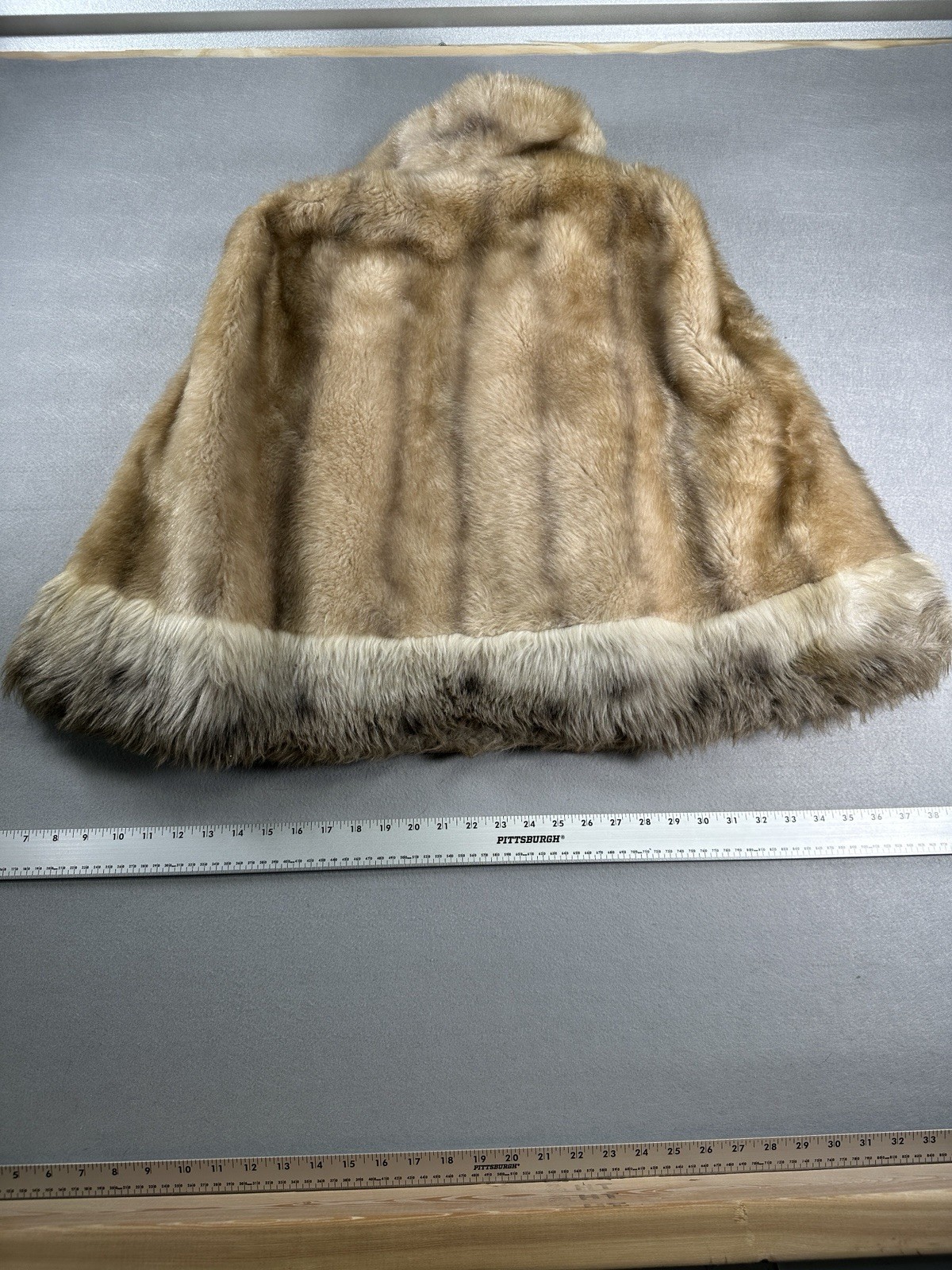 Regina Glenara By Glenoit Vintage Designer Taupe Blonde Faux Fur Jacket Cape