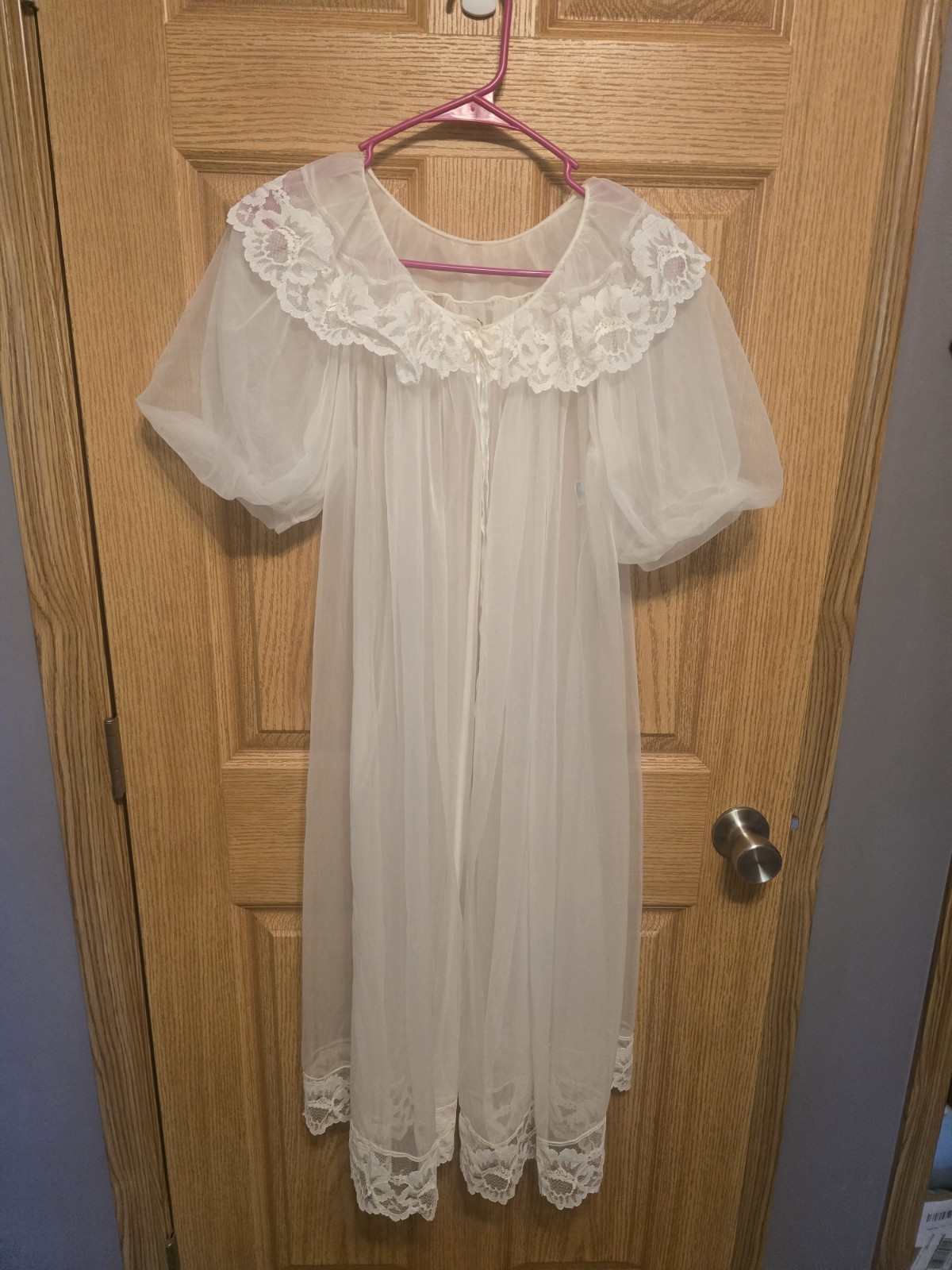 Vintage Miss Elaine Women Nightgown Med Sheer 60s Peignoir Robe Chiffon Lace