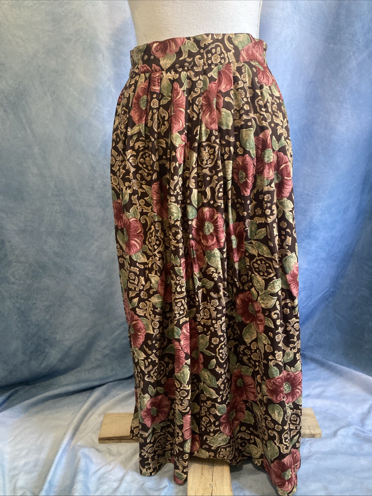 VTG 90s Casual Corner Floral Maxi Skirt 8 Brown Rayon Cottagecore USA Boho Rose