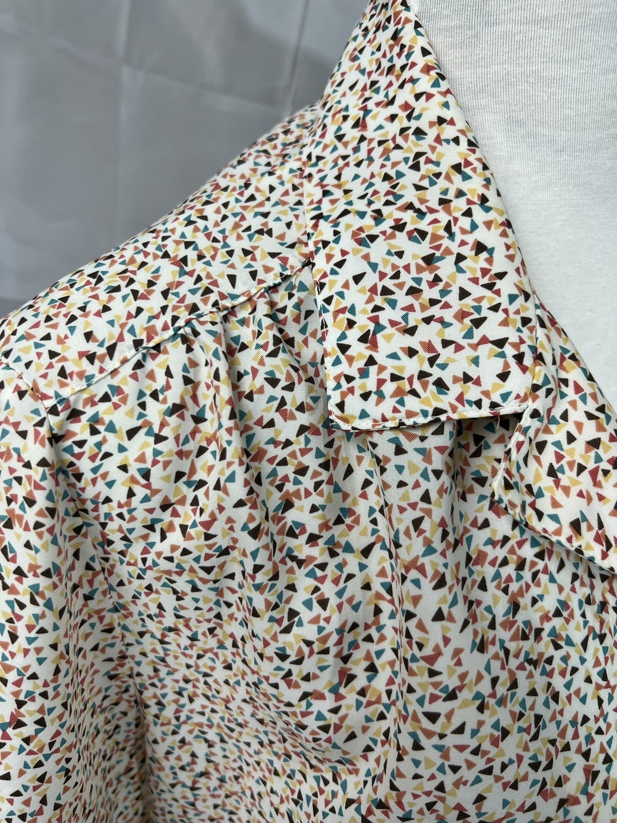 Vintage 70’s Rejoice Branded Polyester Women’s geometric Blouse, Pre-owned Sz L