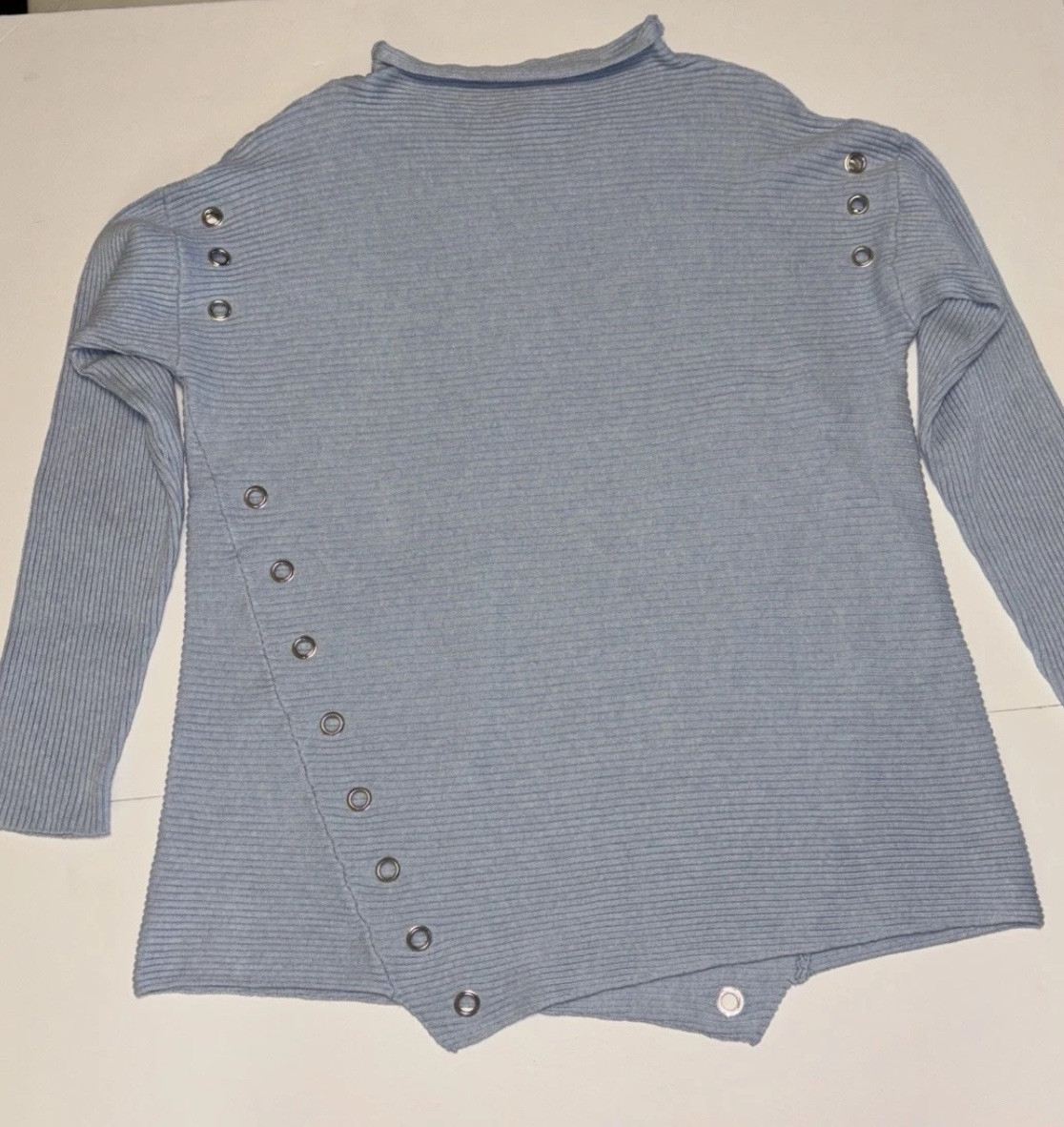 Vintage 1980’s Women’s Project Light Blue Sweater Size M