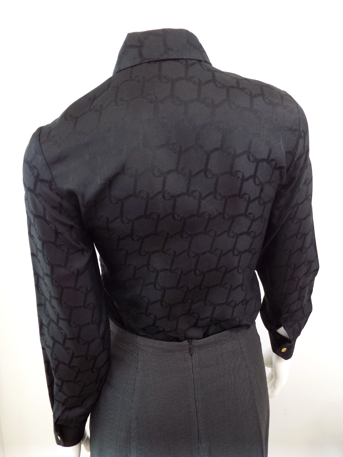 Vintage Roberta di Camerino Black Silk Blouse Shirt XS 6 Belt Logo Gold Buttons