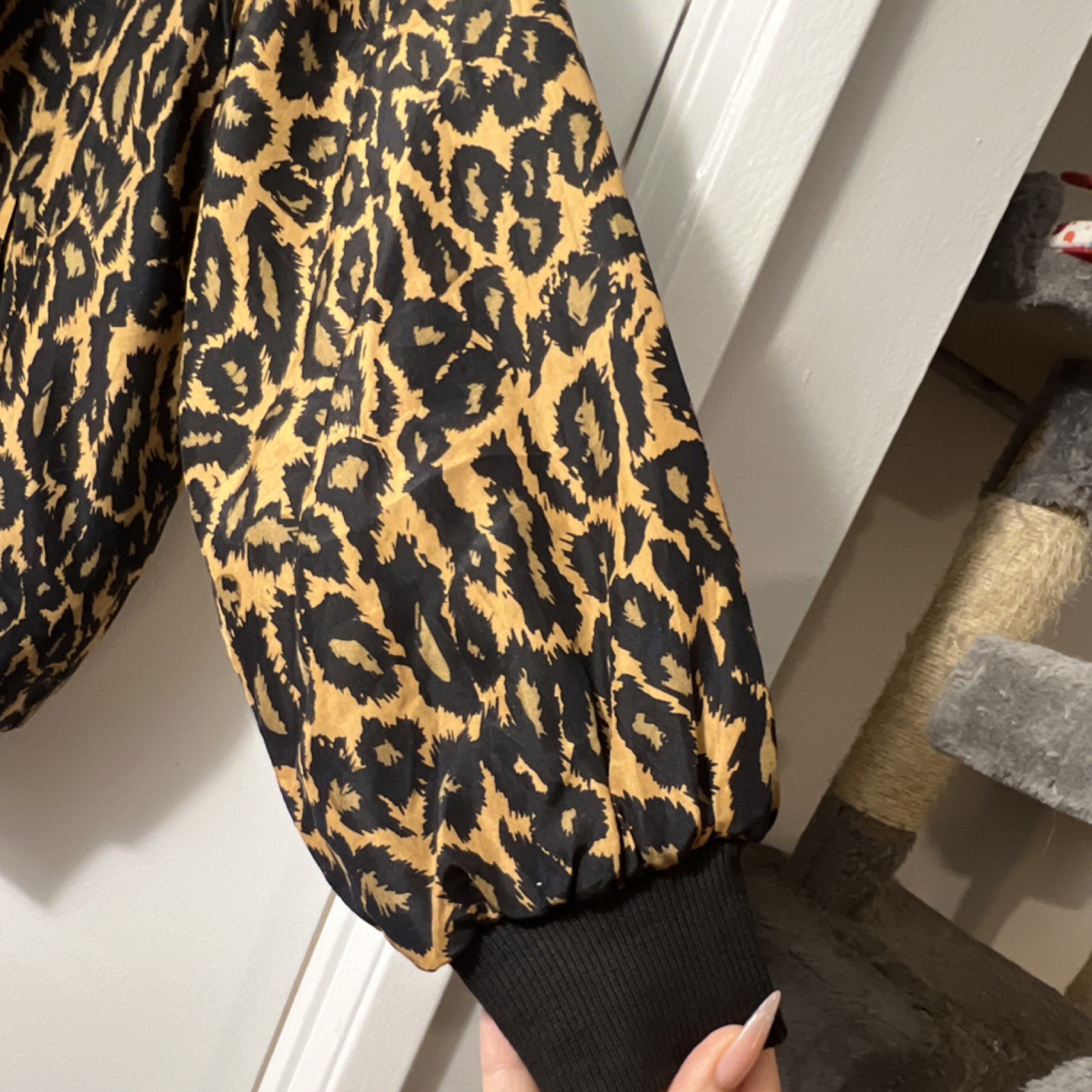 Vintage Carol Horn Workshop 100% Silk Leopard Print Bomber Jacket Size M