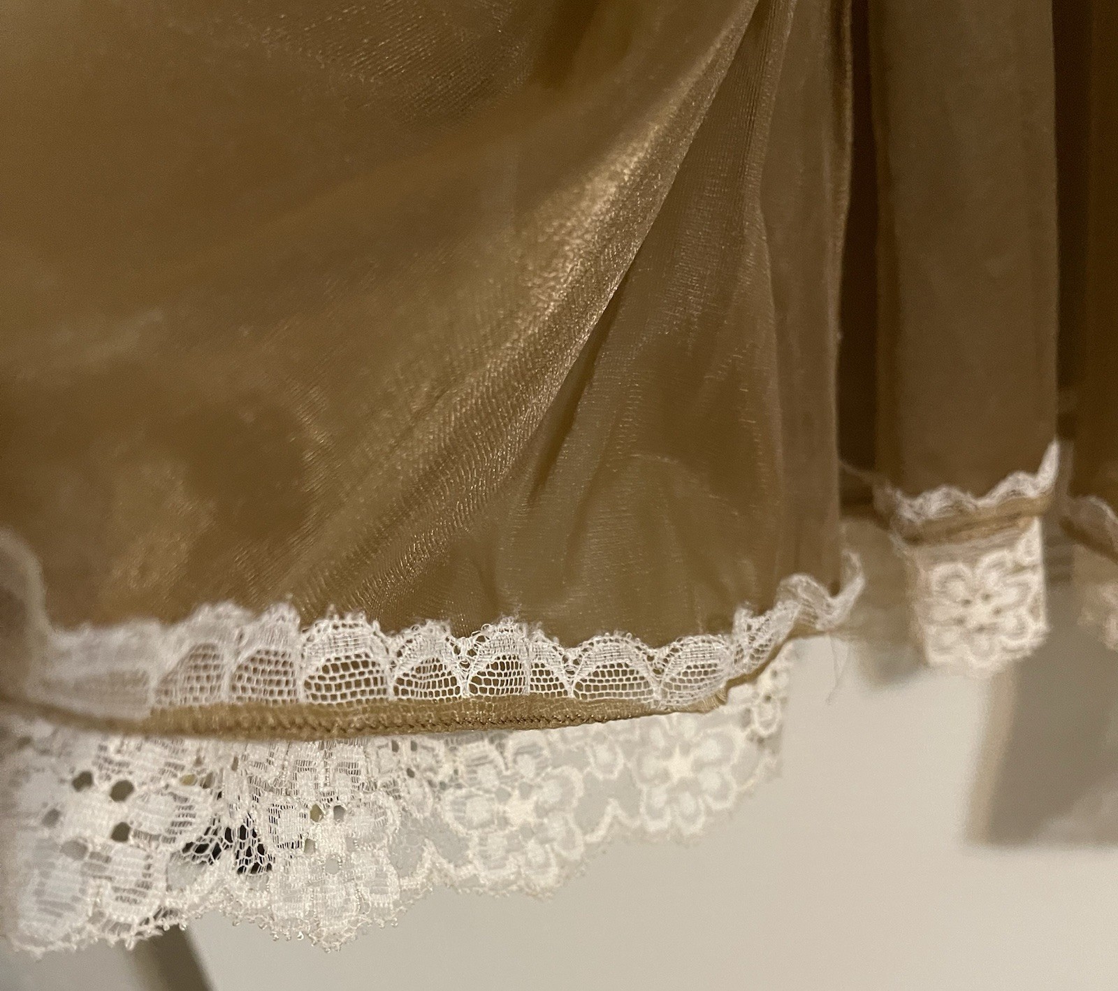 Vintage Vanity Fair Peignoir Set Robe Gown Women’s Sz S Mocha Brown Double Nylon