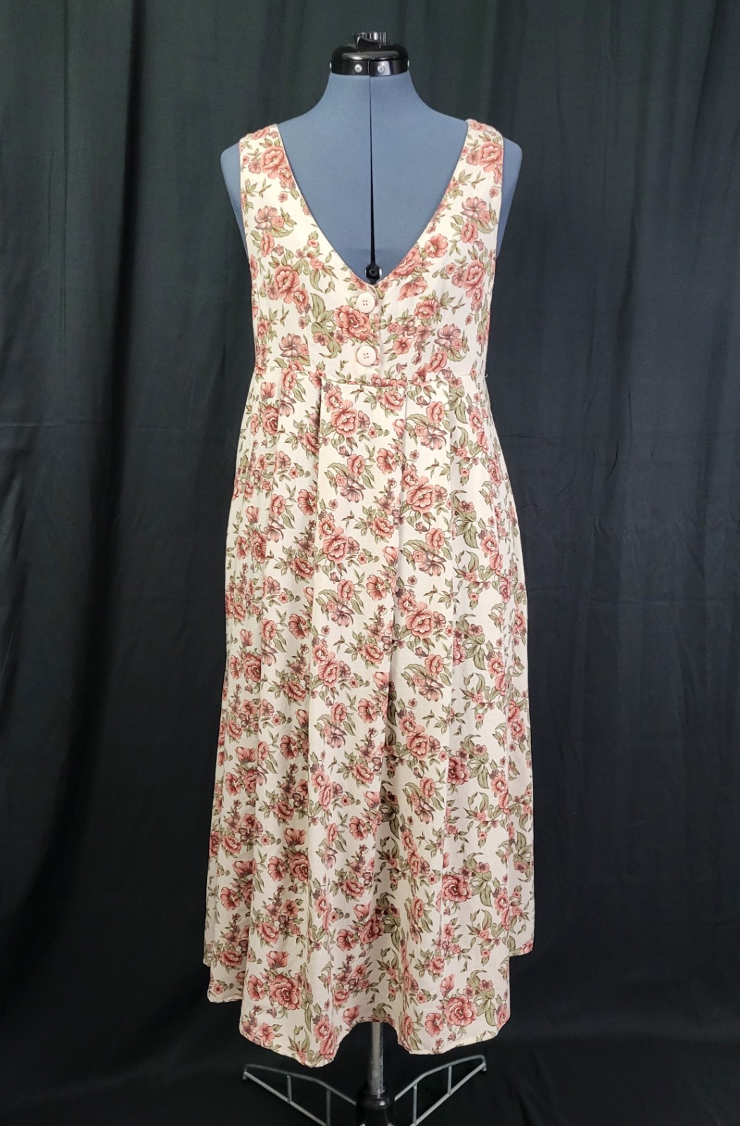 Vintage Ulterior Motives Lt Tan Jumper w Pink & Green Florals Size Medium