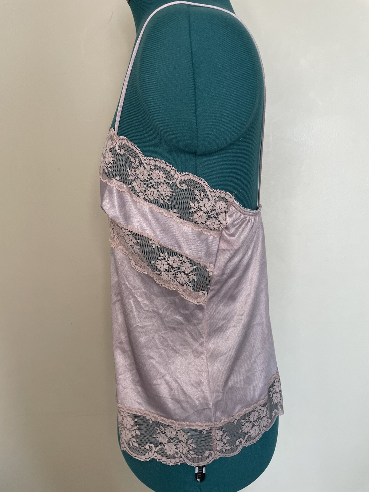 Vintage Pink Camisole Tank Top Lace Spaghetti straps Cami 70s Size Large Nylon