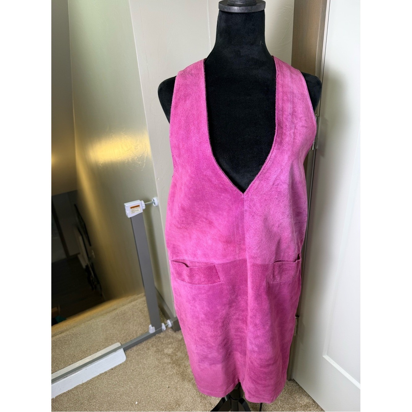 Vintage Ellen Ashley Suede Leather Pink Magenta Pinafore Dress Sleeveless Vneck